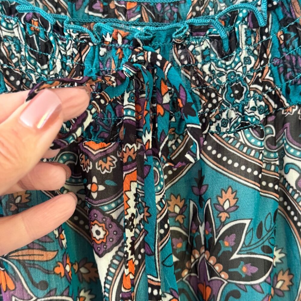 Xhilaration Long Sleeve Paisley Dress Smocked Neckline Ruffled Hem Size XL NEW - Picture 6 of 10